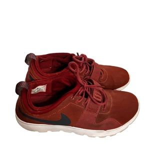 NIKE SB SZ MENS 11